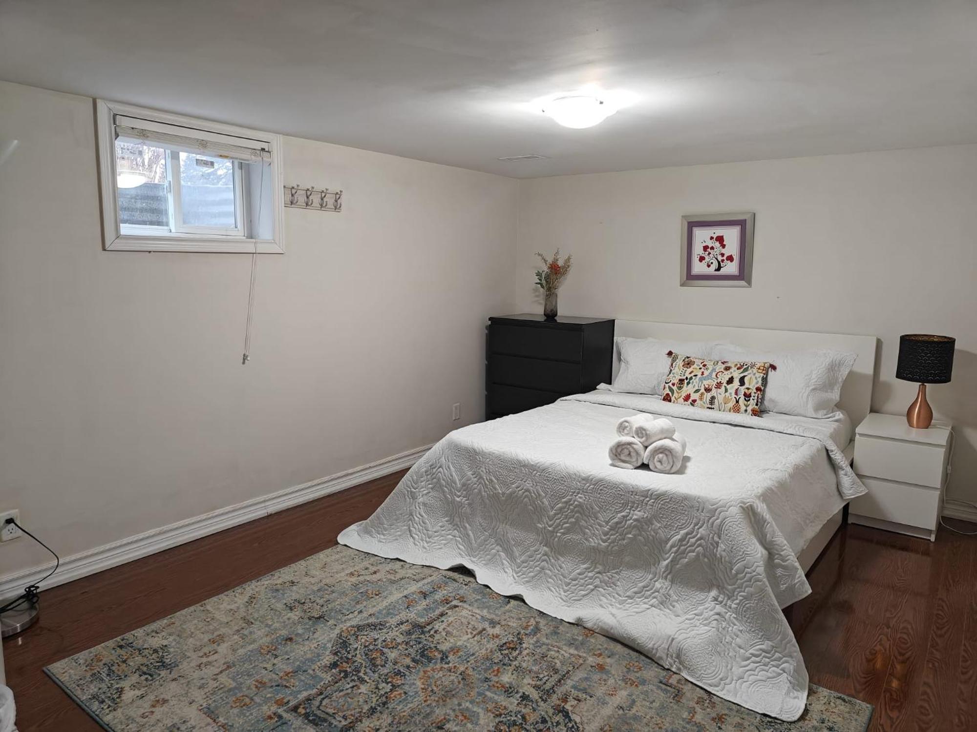 Spacious Mbr Near Kennedy Subway & Go Toronto Esterno foto