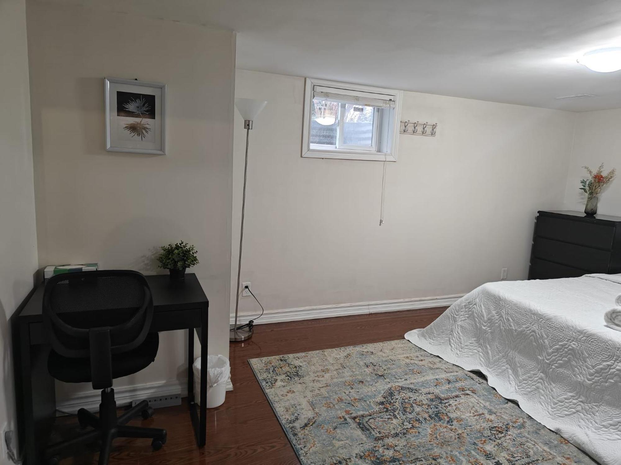 Spacious Mbr Near Kennedy Subway & Go Toronto Esterno foto