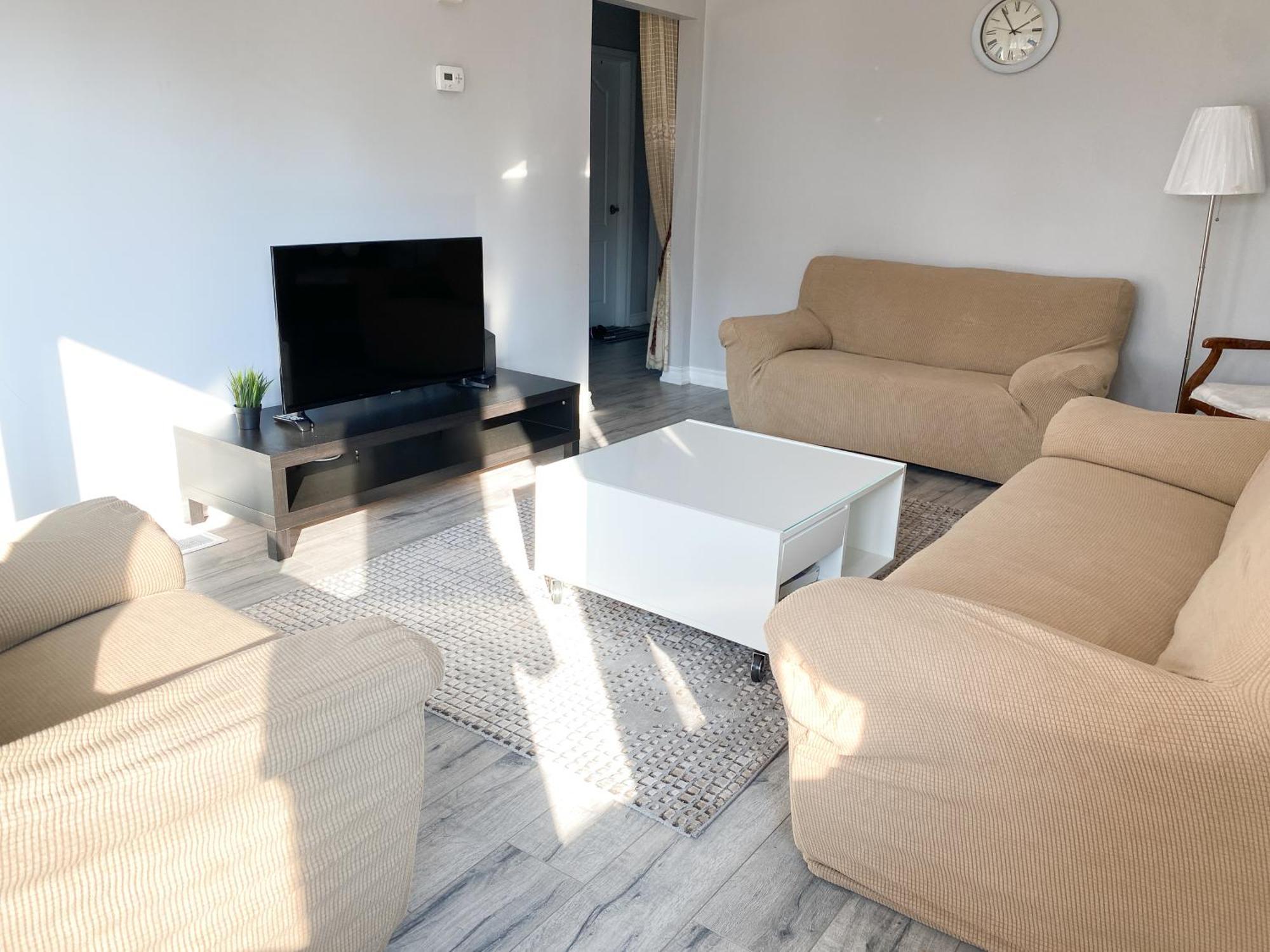 Spacious Mbr Near Kennedy Subway & Go Toronto Esterno foto