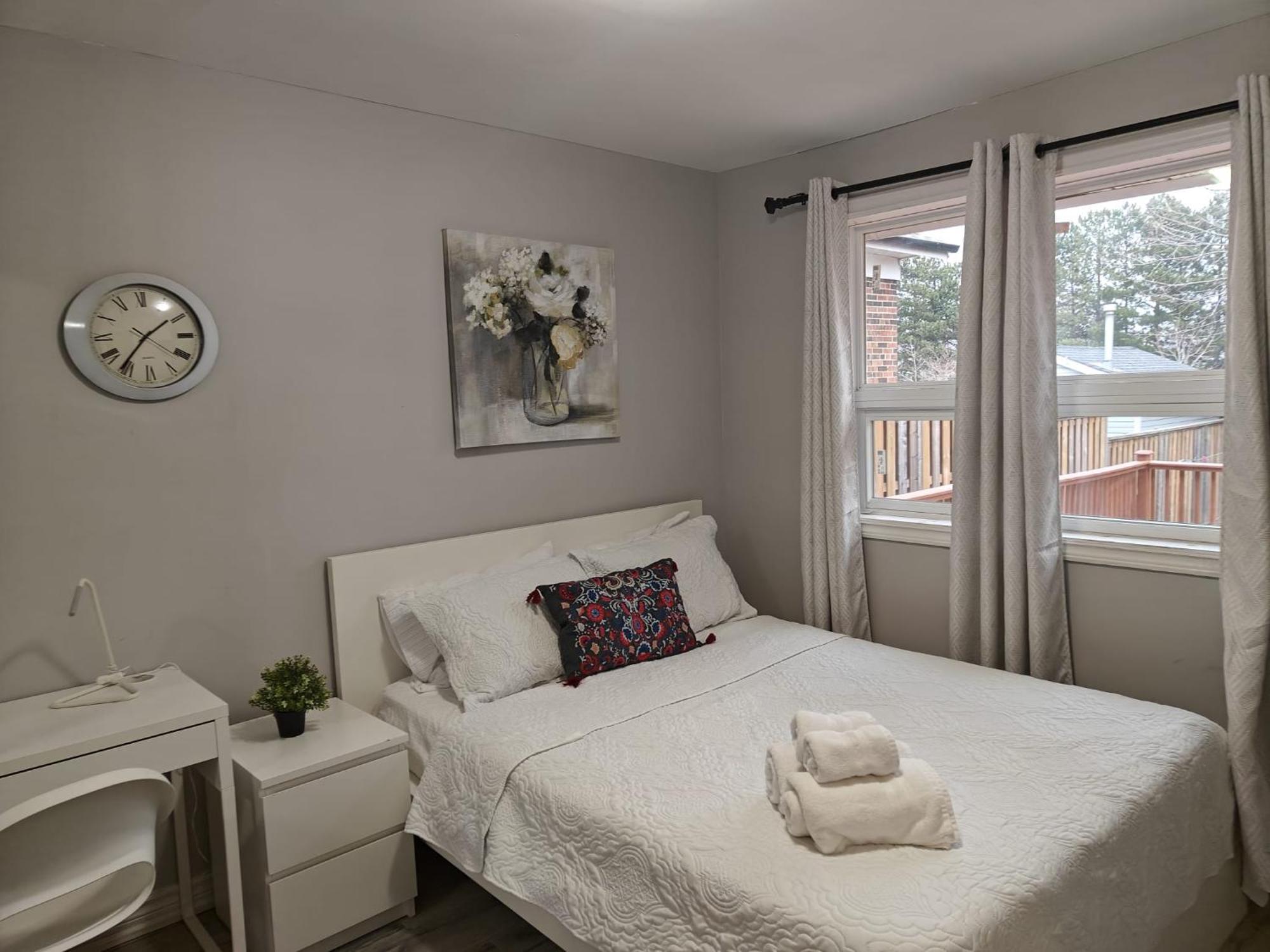 Spacious Mbr Near Kennedy Subway & Go Toronto Esterno foto