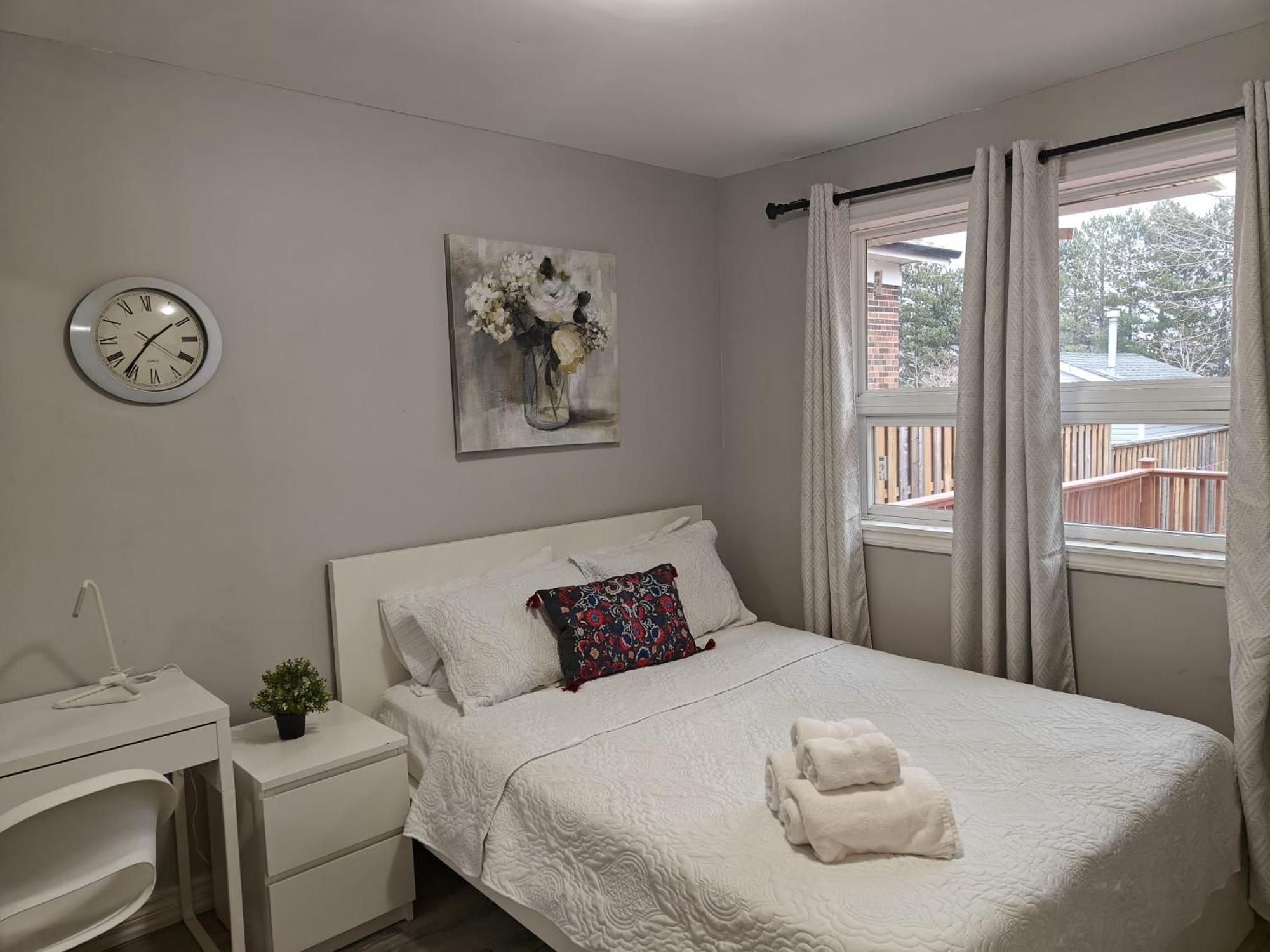 Spacious Mbr Near Kennedy Subway & Go Toronto Esterno foto