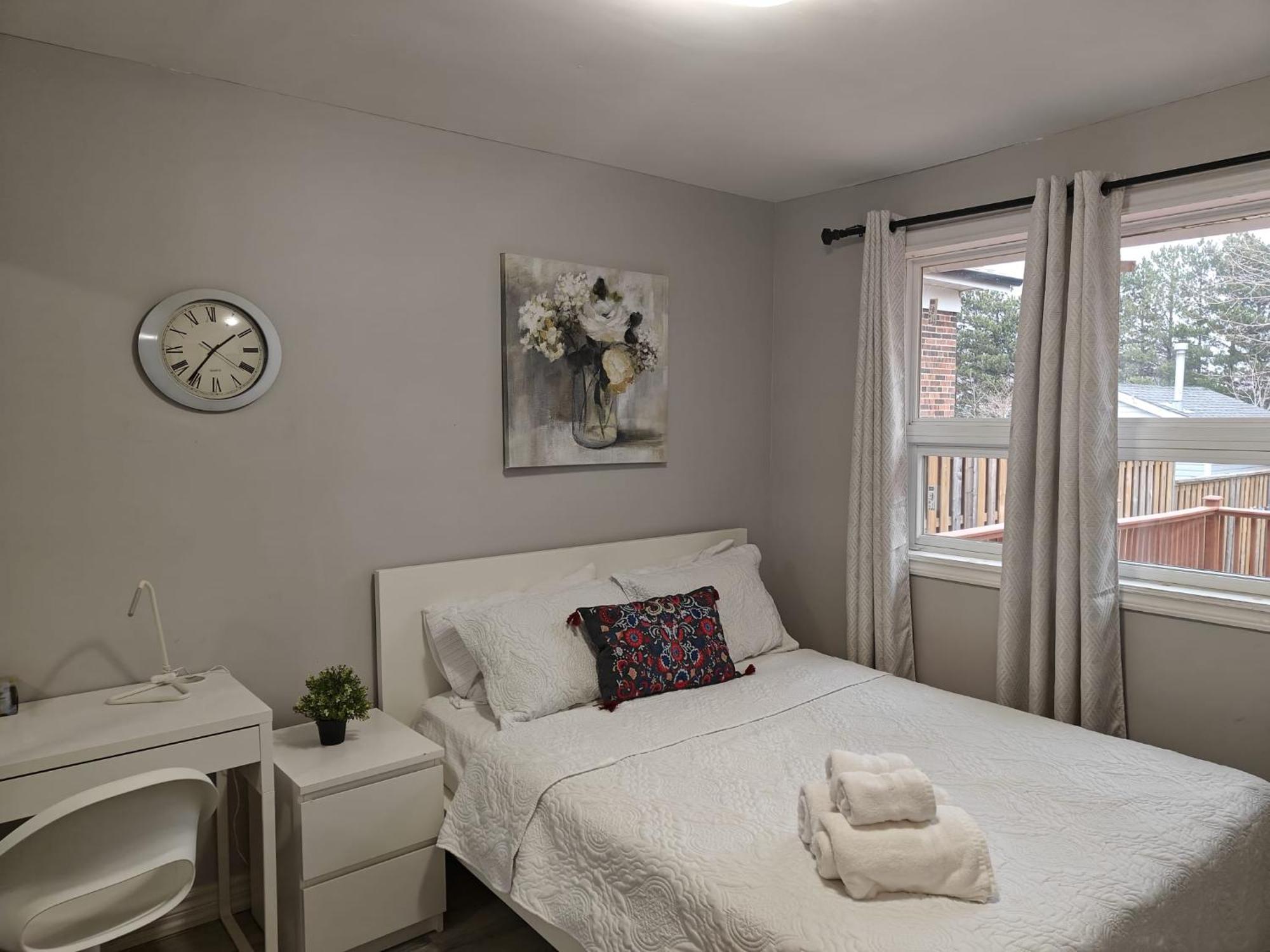 Spacious Mbr Near Kennedy Subway & Go Toronto Esterno foto