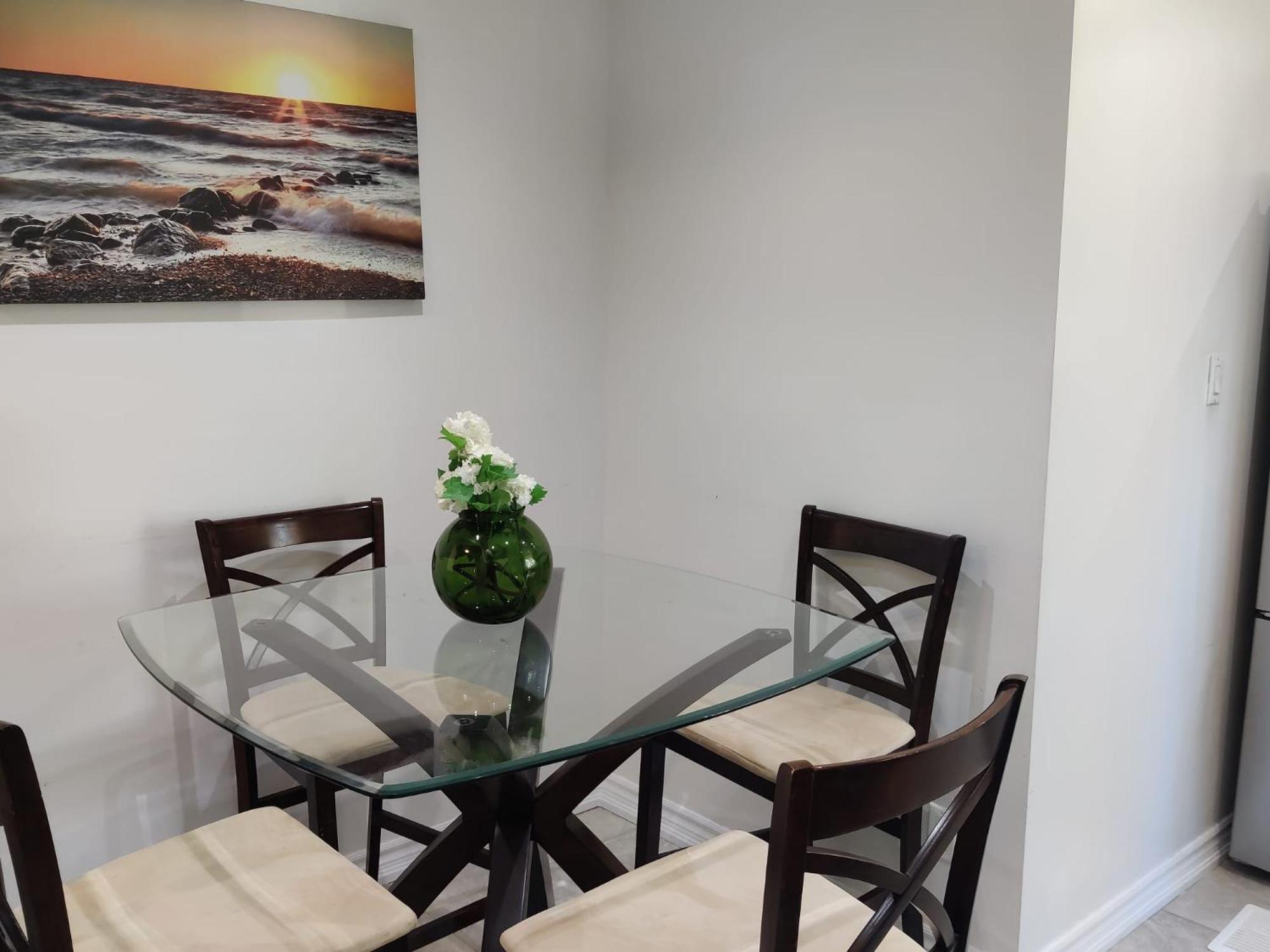 Spacious Mbr Near Kennedy Subway & Go Toronto Esterno foto