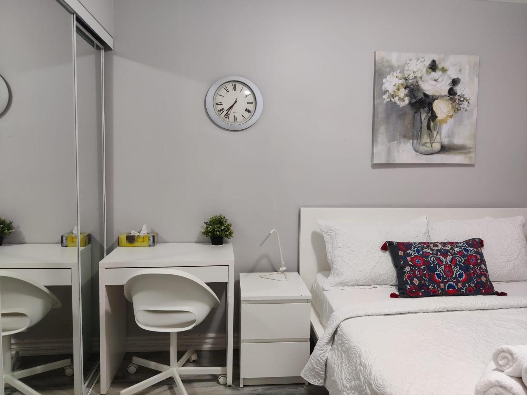 Spacious Mbr Near Kennedy Subway & Go Toronto Esterno foto