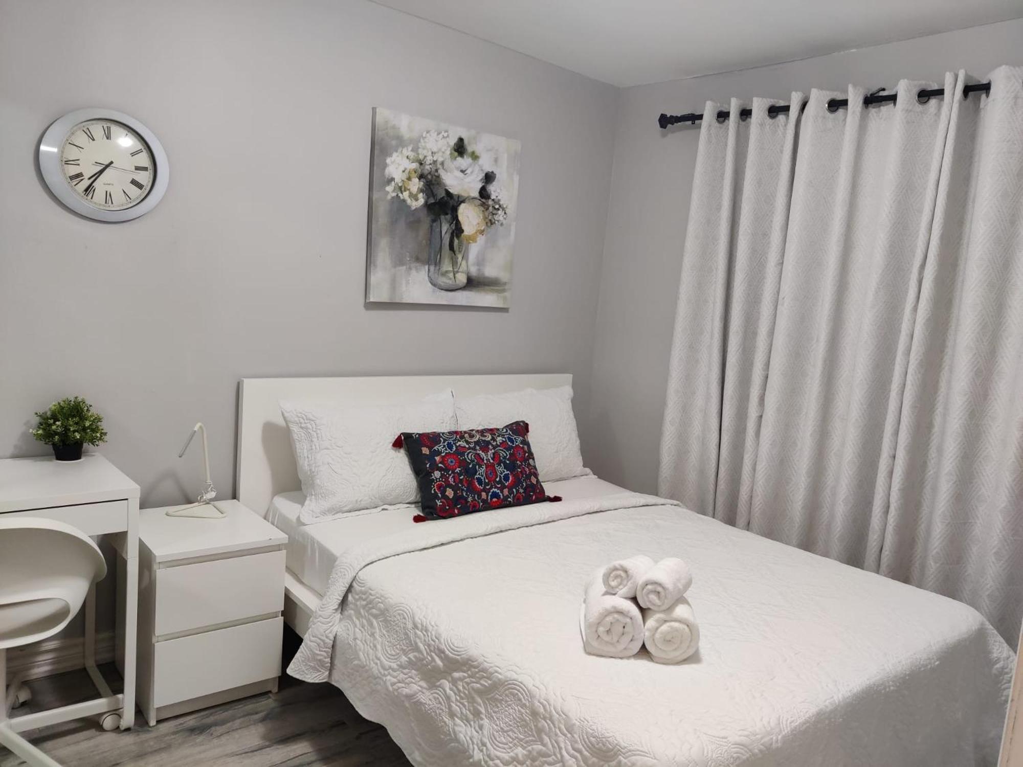 Spacious Mbr Near Kennedy Subway & Go Toronto Esterno foto