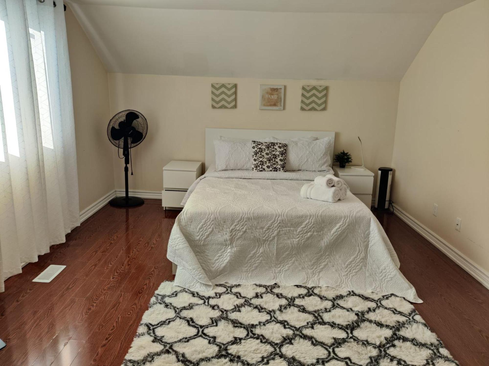 Spacious Mbr Near Kennedy Subway & Go Toronto Esterno foto
